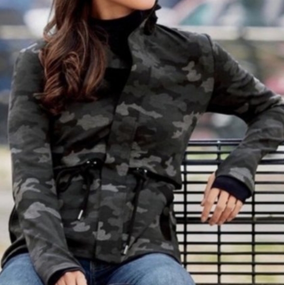 Cabi 3911 ATC camo drawstring jacket - Picture 2 of 2